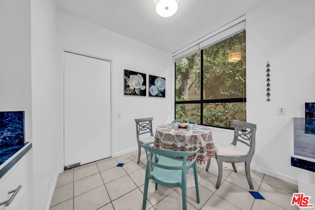 Dining room, Interior