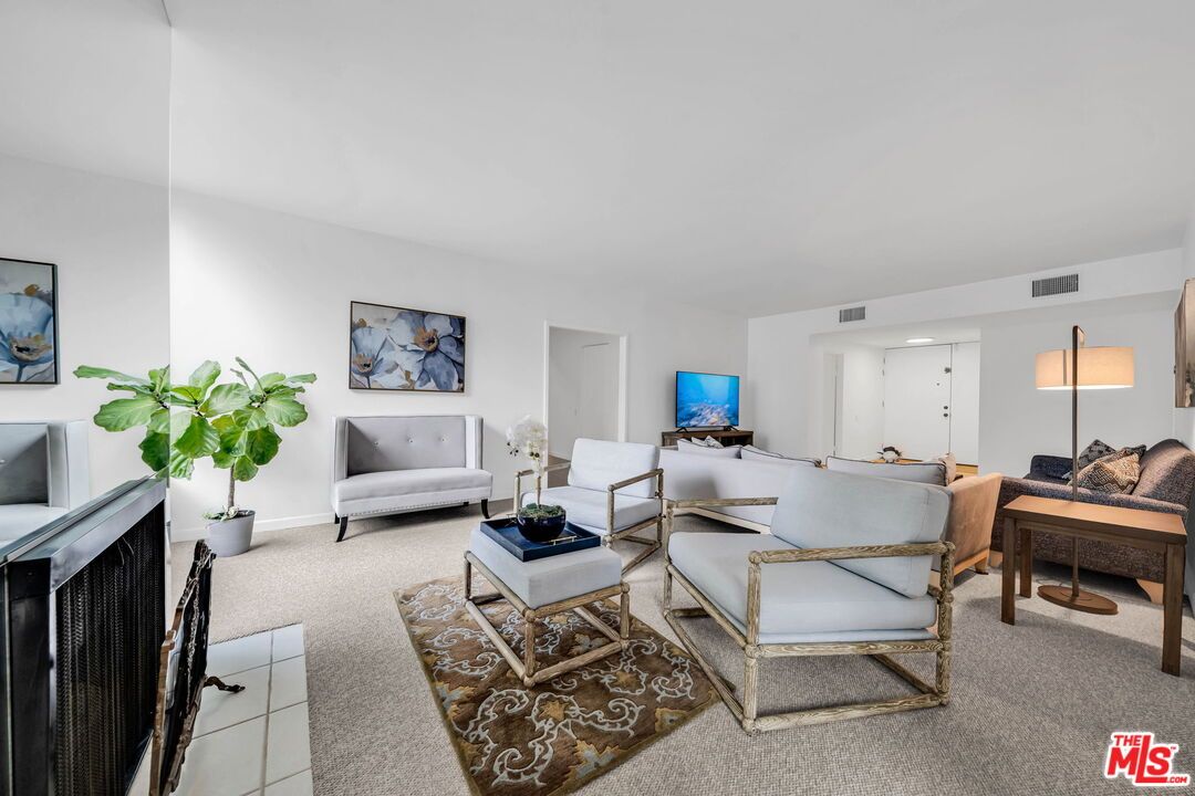 Interior, Living room