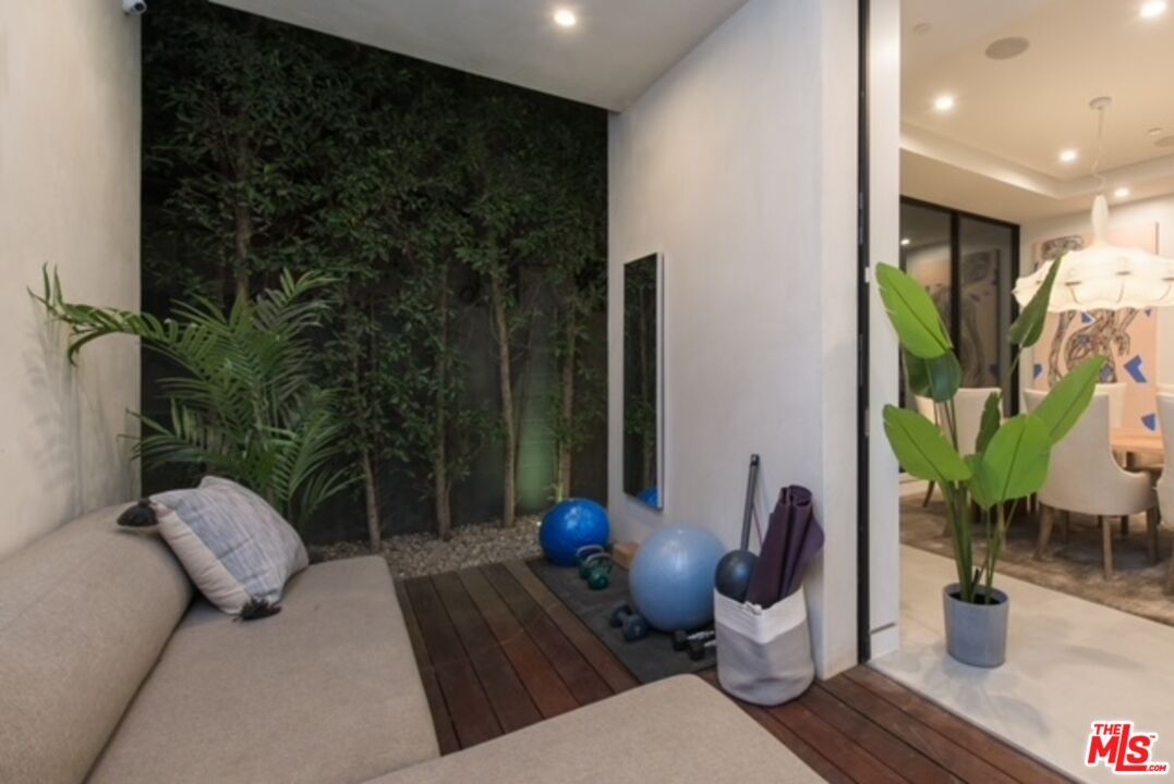 Fitness Equipment, Interior, Pendant Lights, Recessed Lighting
