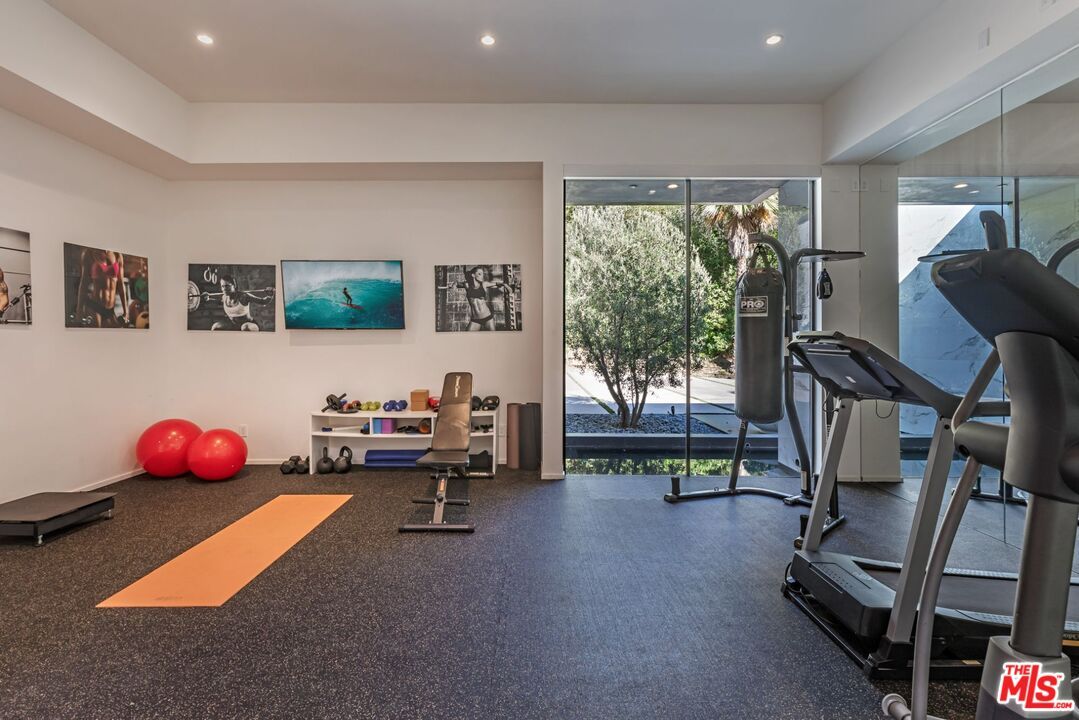 Fitness Equipment, Interior, Recessed Lighting