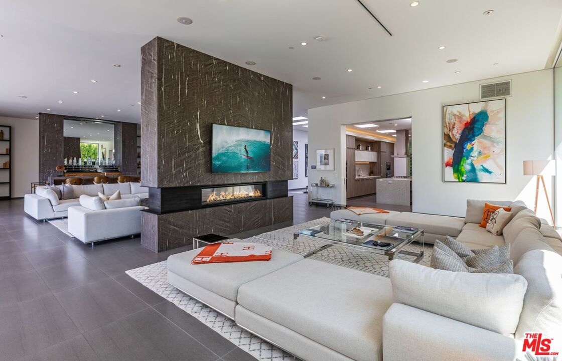 Fireplace, Interior, Living room, Recessed Lighting