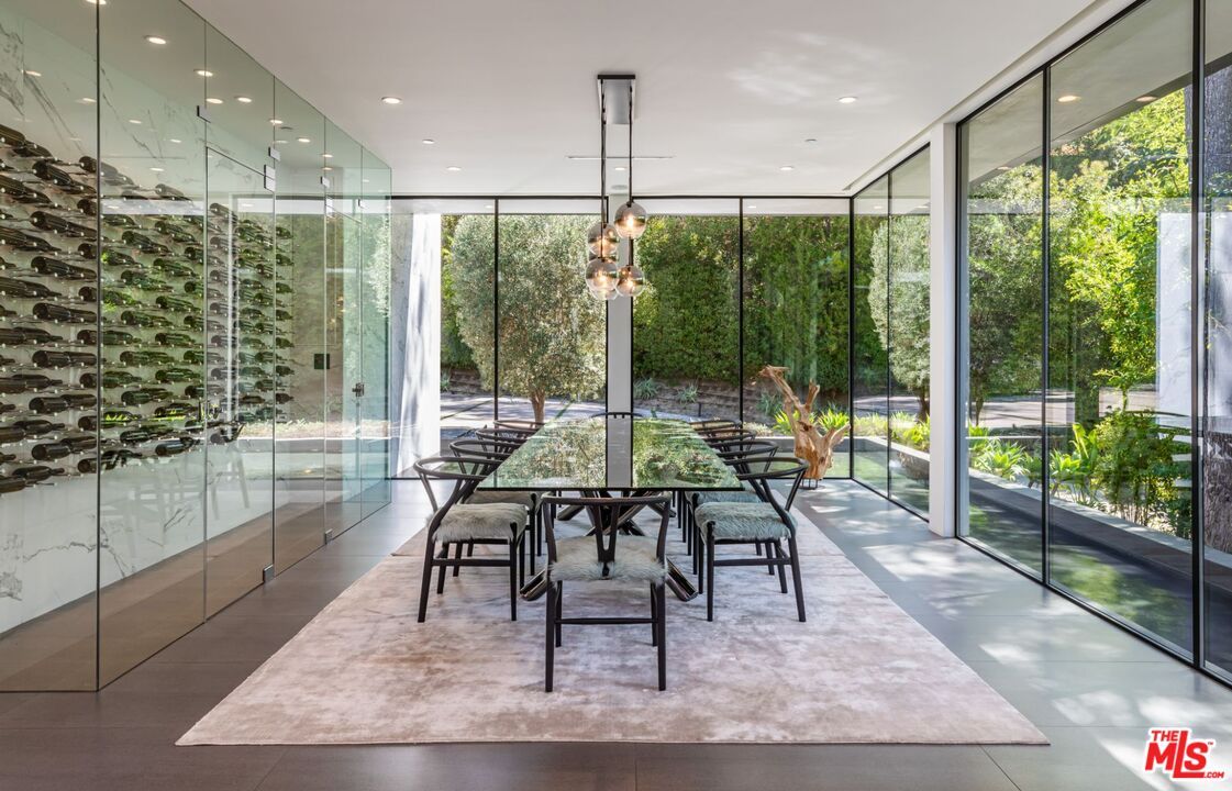 Dining room, Interior, Pendant Lights, Recessed Lighting