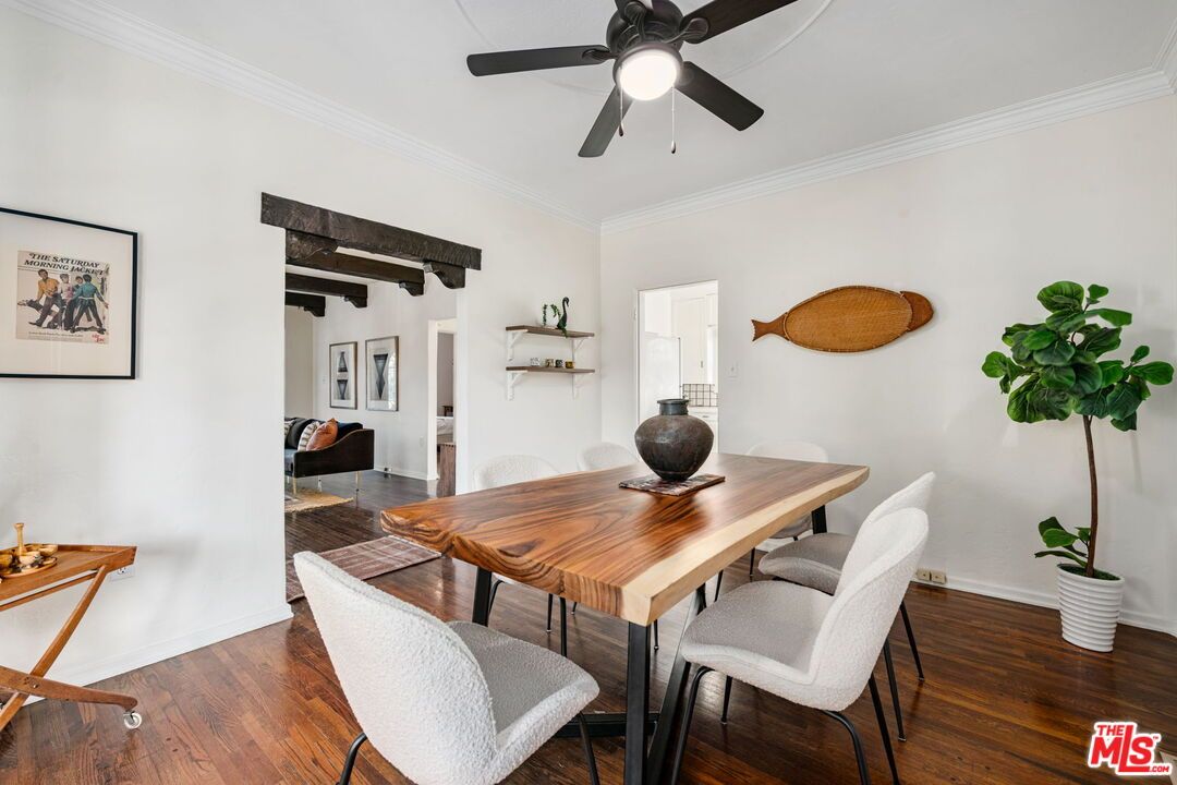 Dining room, Interior, Wood Texture Flooring