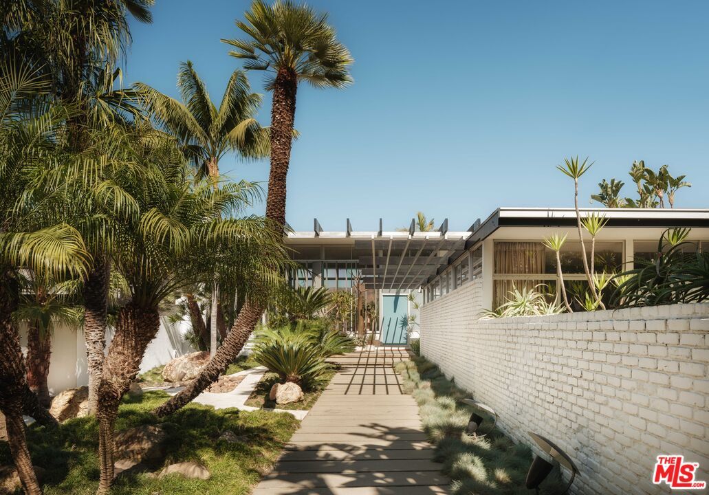 DE Listing image placeholder