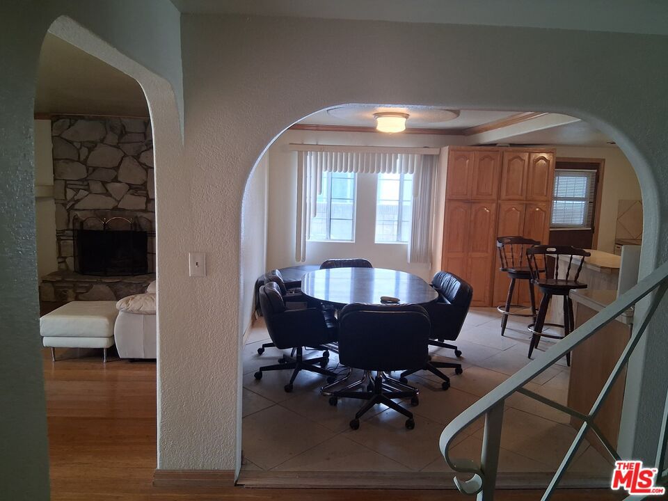 Dining room, Interior, Wood Texture Flooring
