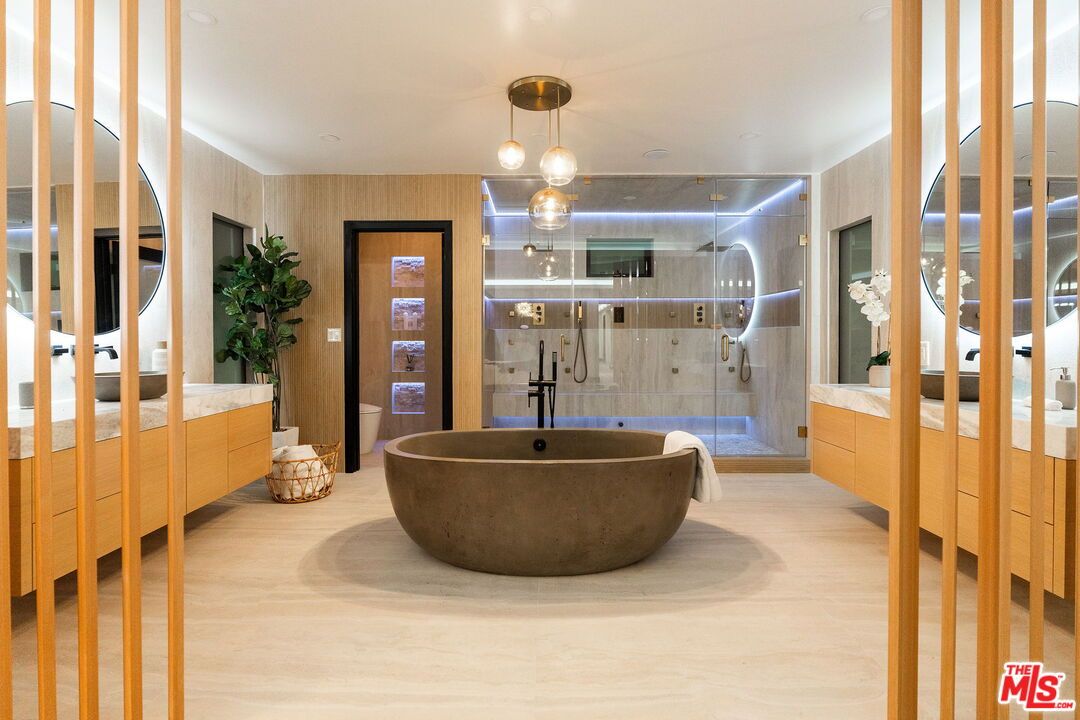 Bathroom, Free Standing Baths, Glass Shower, Interior, Pendant Lights, Wood Texture Flooring