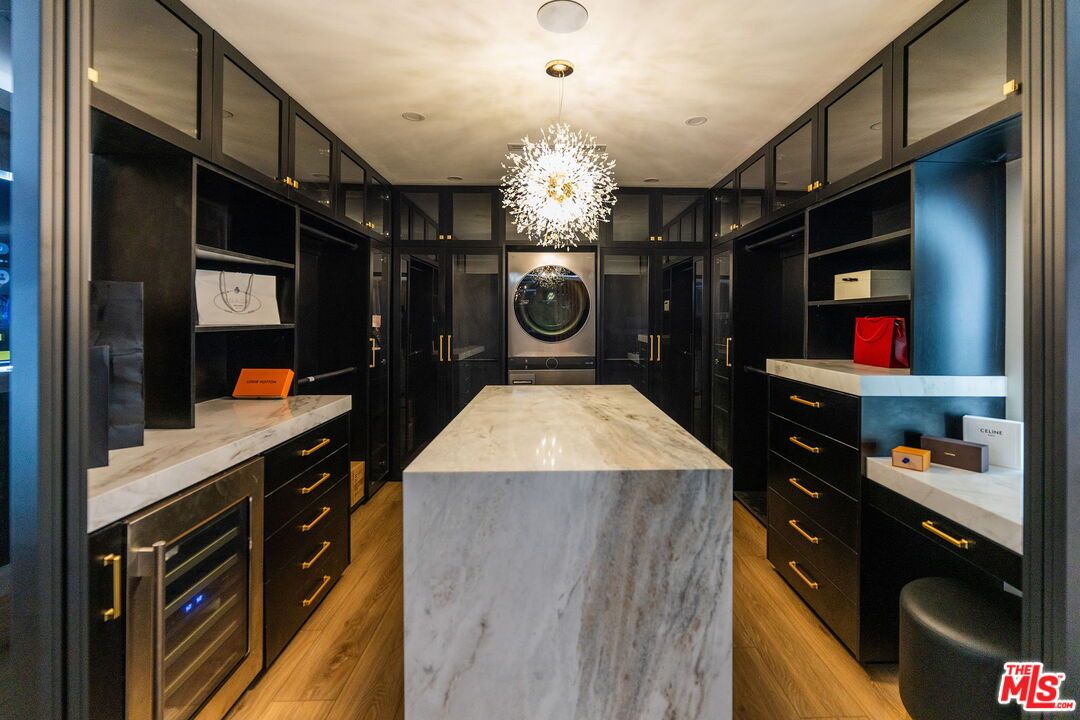 Chandelier, Interior, Recessed Lighting, Walk-in Closets, Wood Texture Flooring