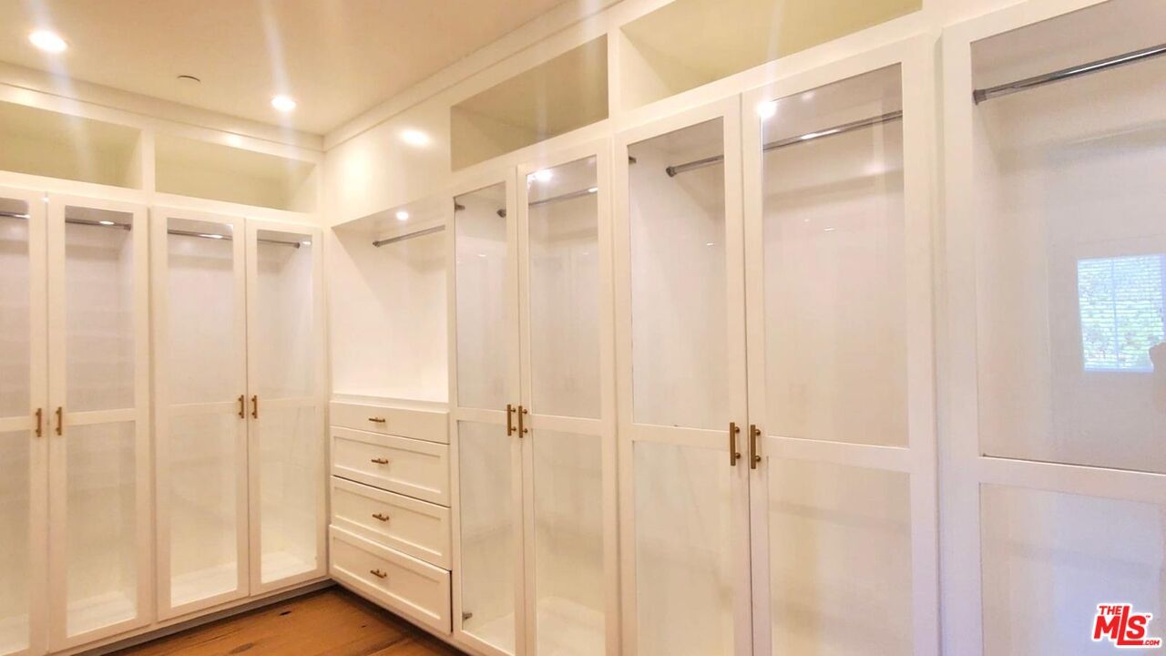 Interior, Recessed Lighting, Walk-in Closets, Wood Texture Flooring
