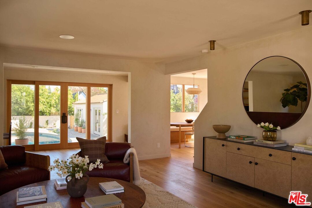 Interior, Living room, Pendant Lights, Recessed Lighting, Wood Texture Flooring