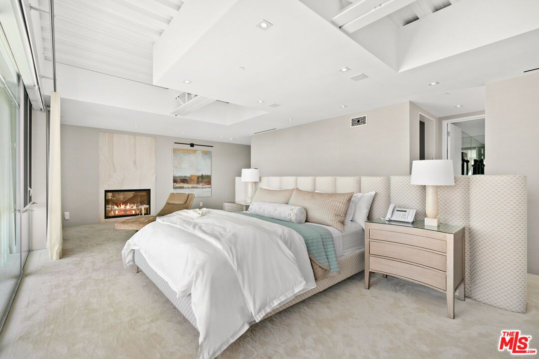 Bedroom, Fireplace, Interior, Recessed Lighting