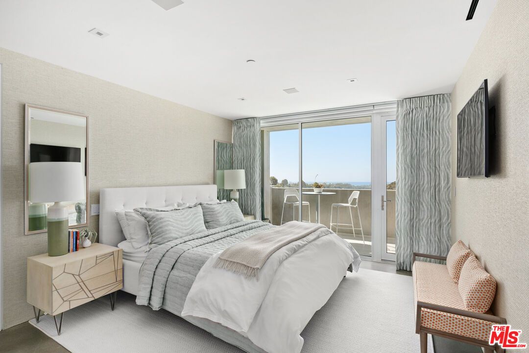 Bedroom, Interior, Recessed Lighting, Water