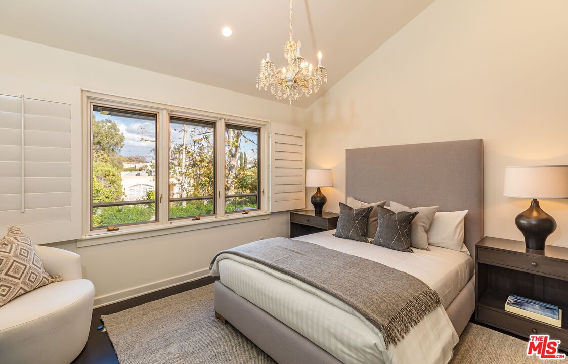 Bedroom, Chandelier, Interior, Recessed Lighting