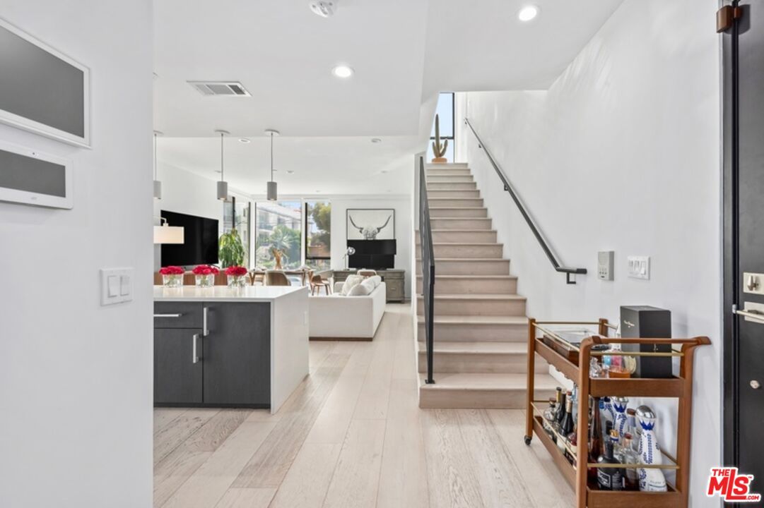 Interior, Living room, Pendant Lights, Recessed Lighting, Wood Texture Flooring