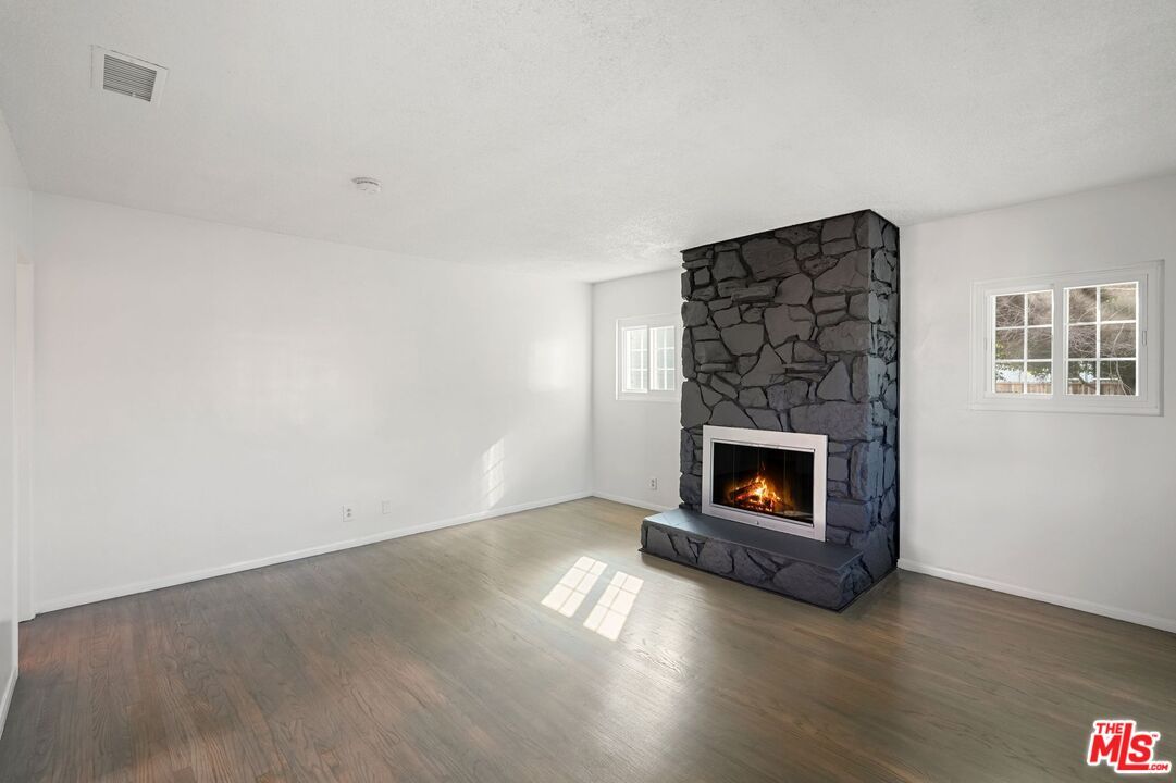 Empty room, Fireplace, Interior, Wood Texture Flooring