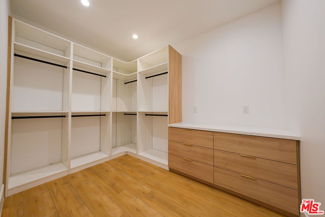 Interior, Recessed Lighting, Walk-in Closets, Wood Texture Flooring
