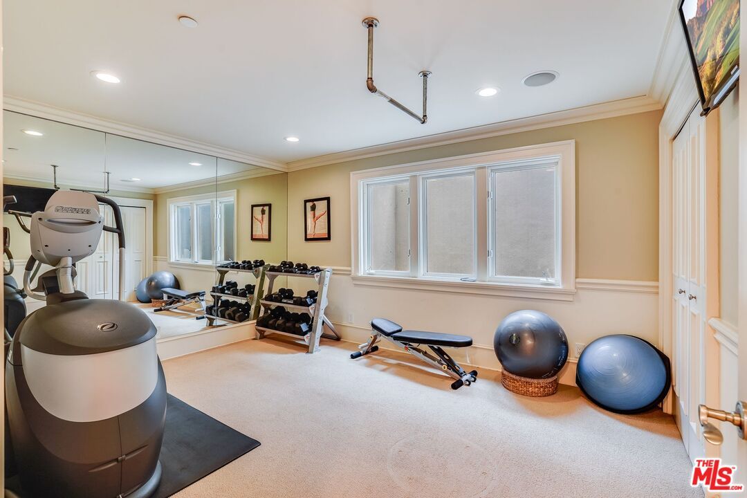 Fitness Equipment, Interior, Recessed Lighting
