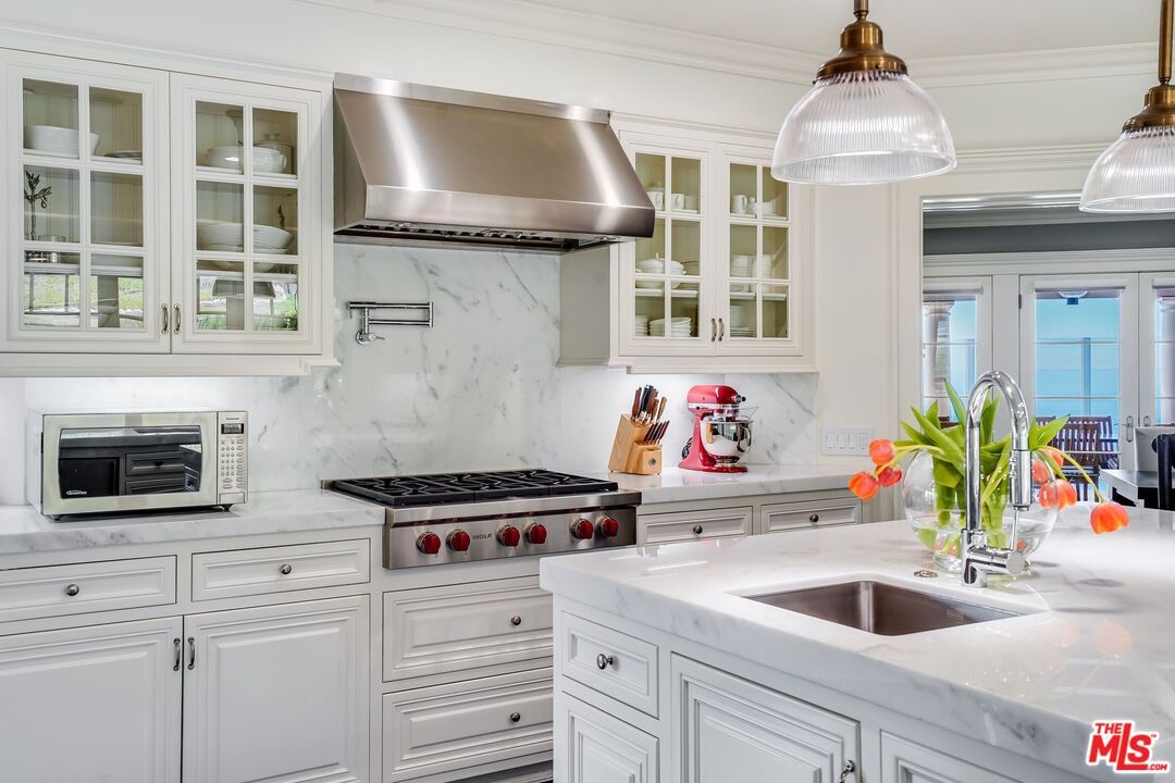 Interior, Kitchen, Stainless Steel Appliances