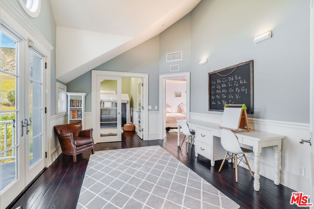 Home Office, Interior, Wood Texture Flooring