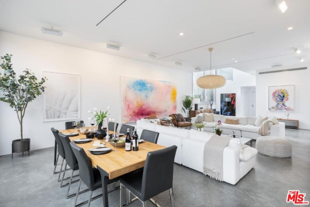 Dining room, Interior, Living room, Pendant Lights, Recessed Lighting