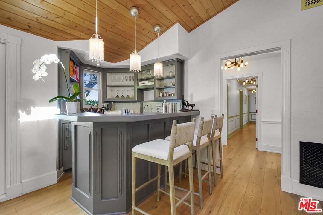 Interior, Pendant Lights, Wooden Ceilings, Wood Texture Flooring