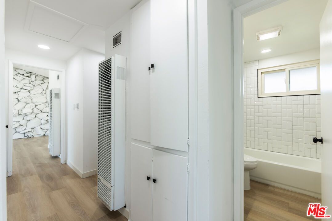 Bathroom, Interior, Recessed Lighting, Wood Texture Flooring