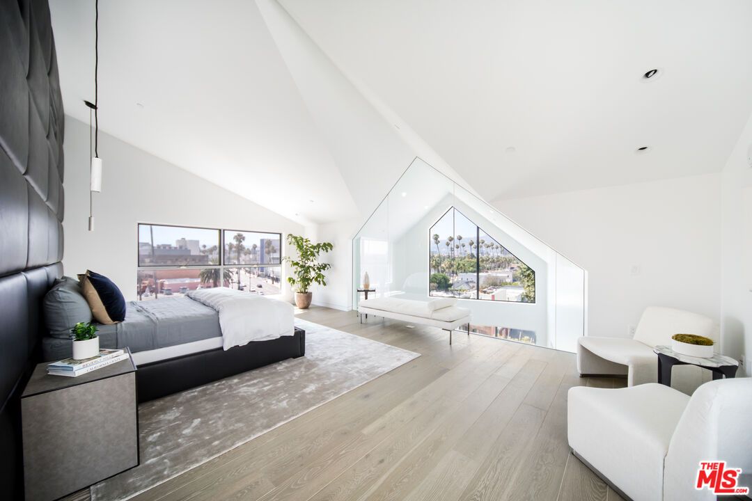 Bedroom, Interior, Pendant Lights, Recessed Lighting, Wood Texture Flooring