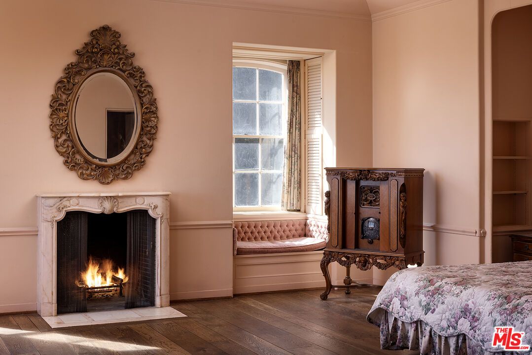 Fireplace, Interior, Wood Texture Flooring
