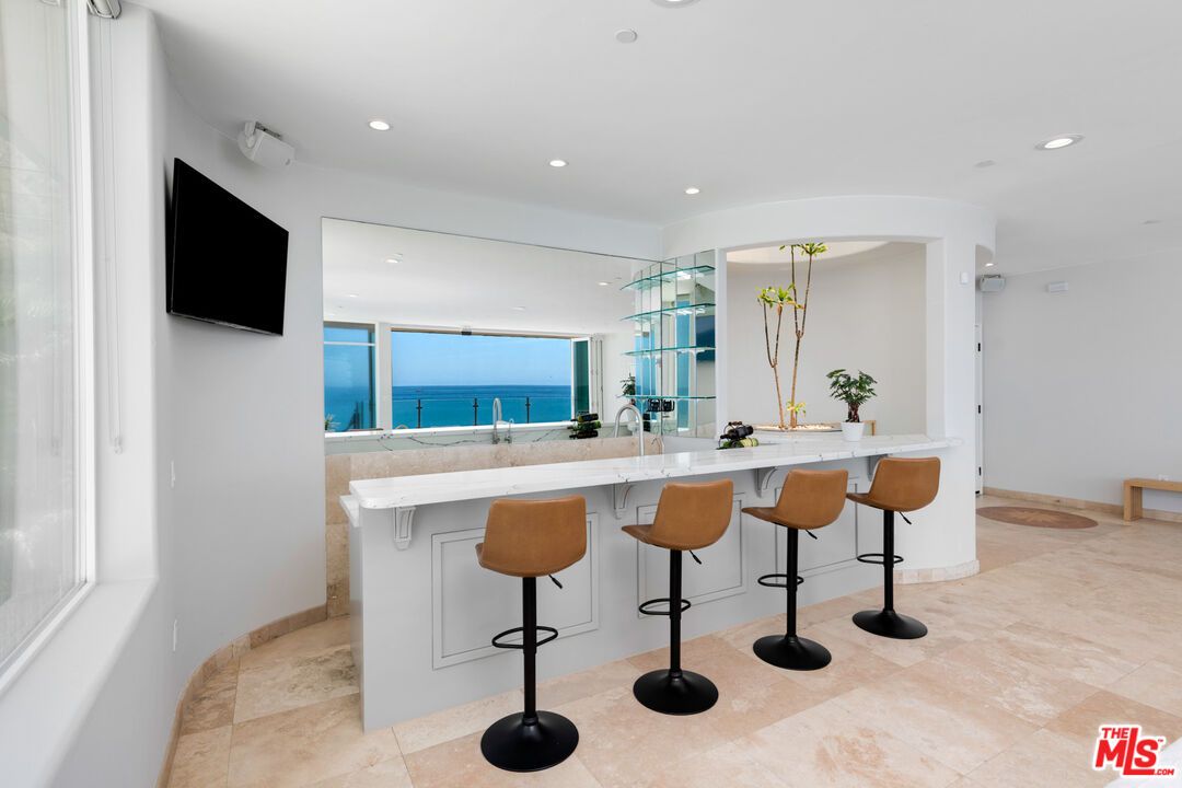 Interior, Recessed Lighting, Water