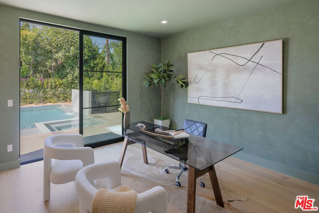 Home Office, Interior, Recessed Lighting, Wood Texture Flooring