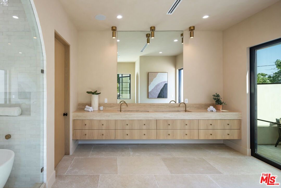 Bathroom, Dual Sink Vanities, Free Standing Baths, Glass Shower, Interior, Recessed Lighting