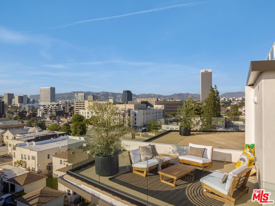 Exterior, Other, Skyline