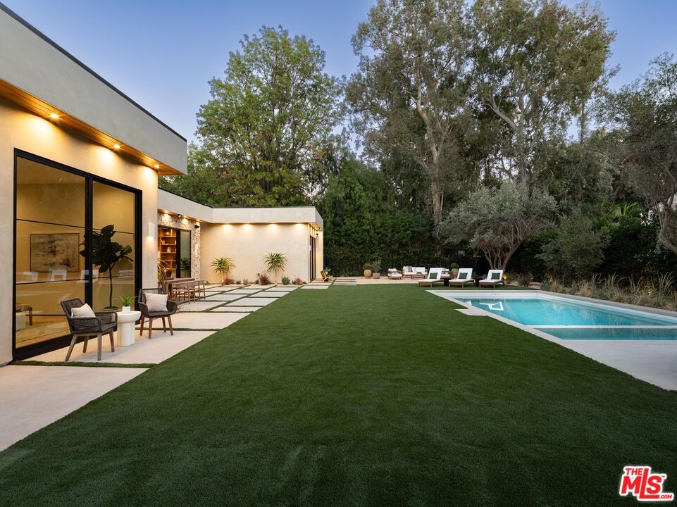 Backyard, Exterior, Pool