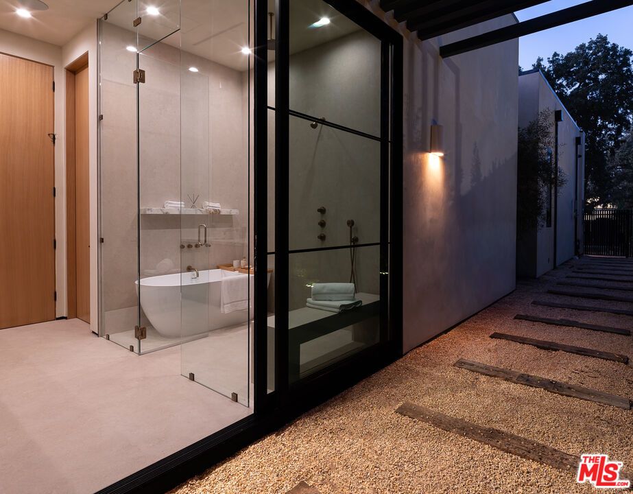 Bathroom, Free Standing Baths, Glass Shower, Interior, Recessed Lighting