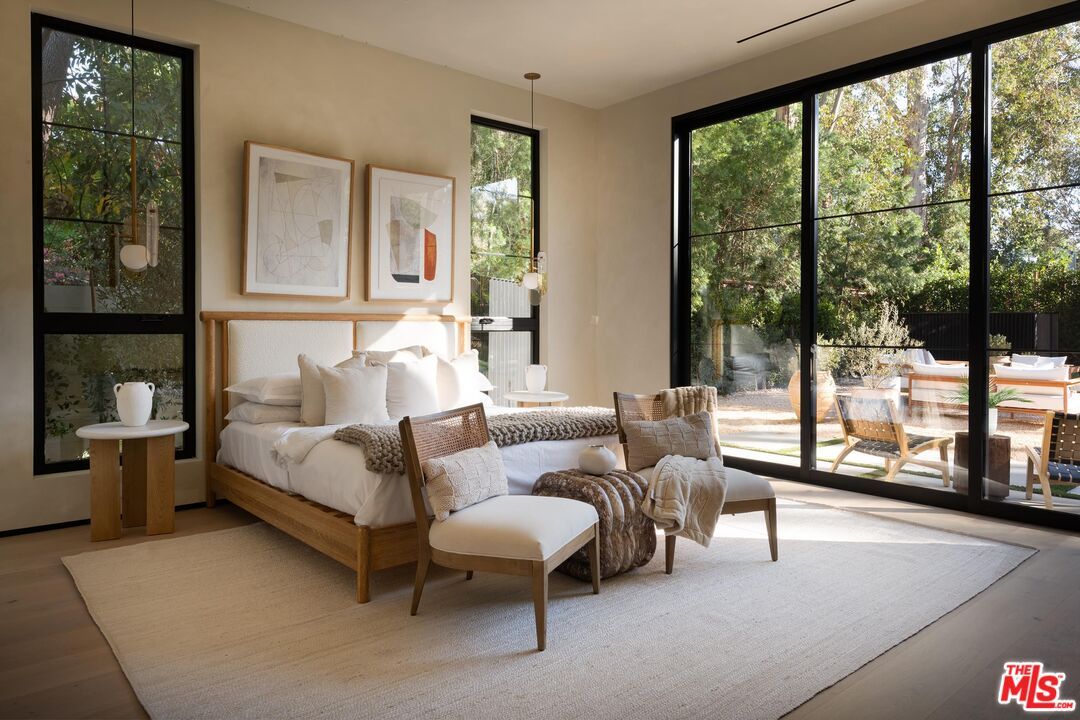 Bedroom, Interior, Pendant Lights, Wood Texture Flooring