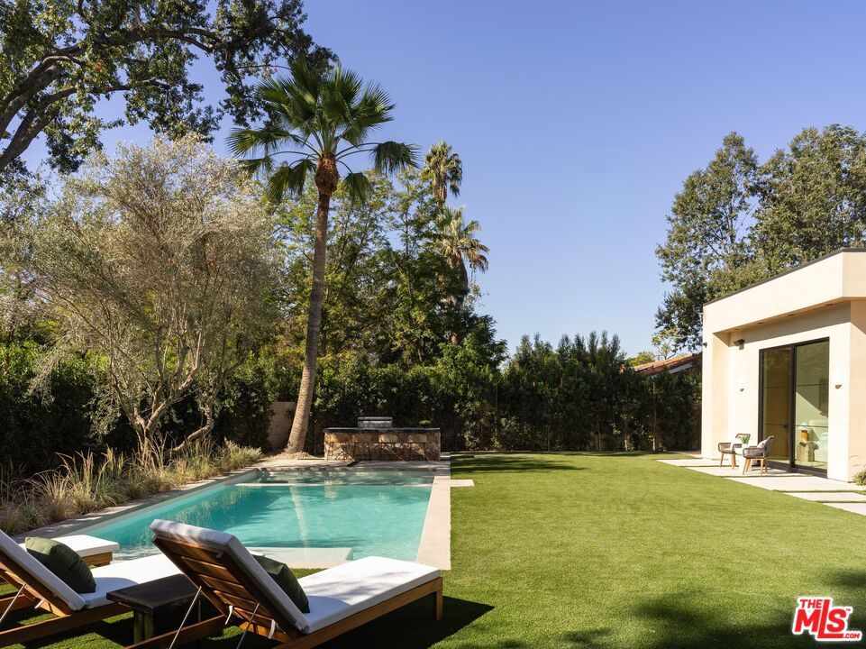 Backyard, Exterior, Pool