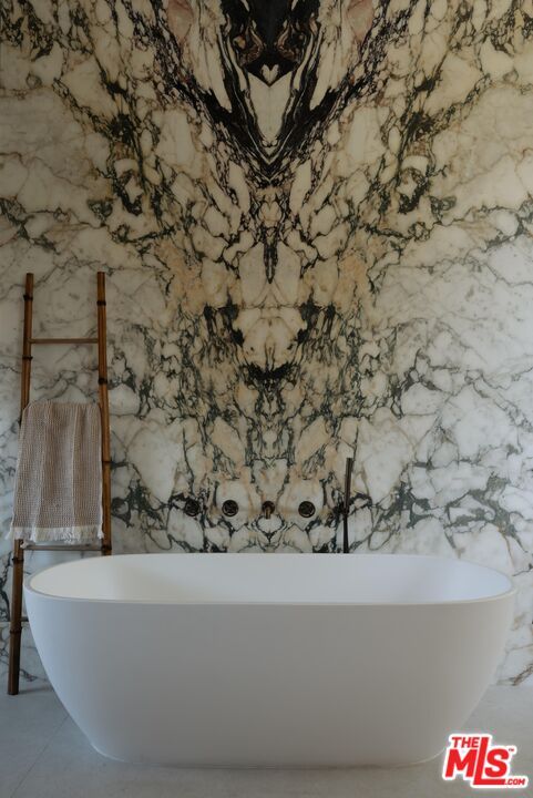Bathroom, Free Standing Baths, Interior, Marble Walls