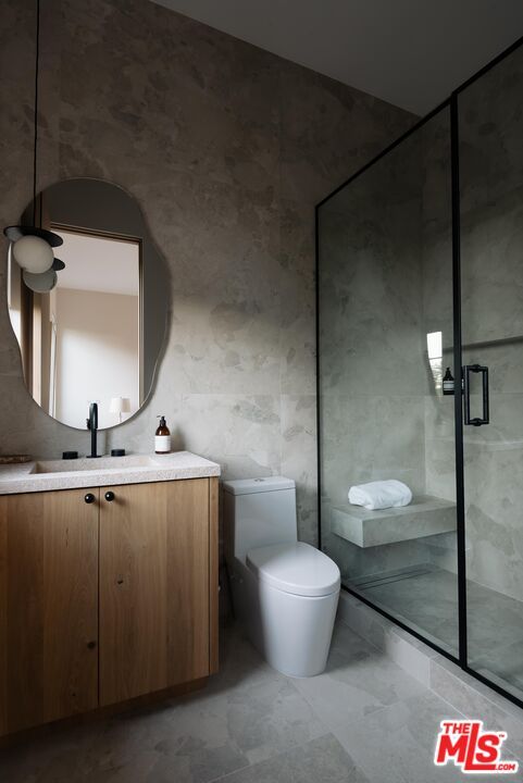 Bathroom, Glass Shower, Interior, Pendant Lights