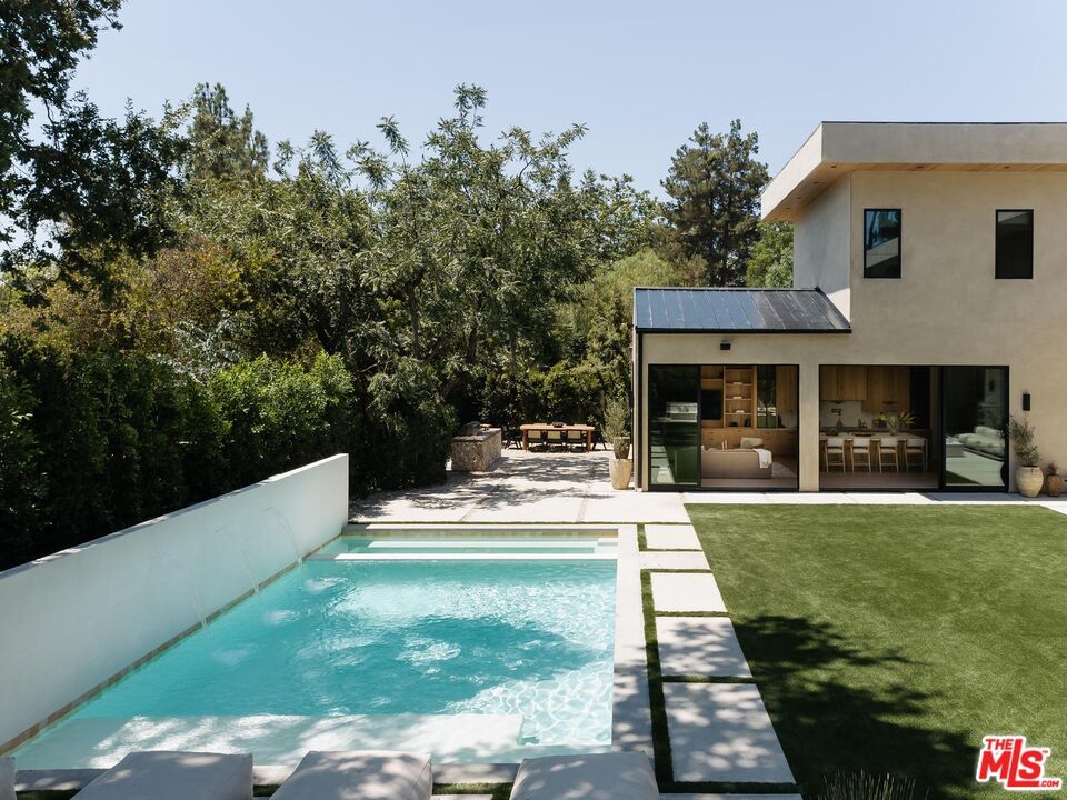 Backyard, Exterior, Pool