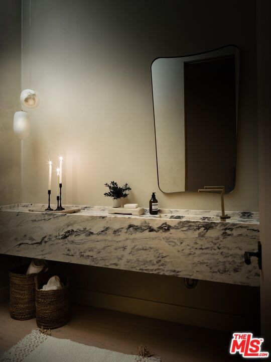 Bathroom, Interior, Pendant Lights, Wood Texture Flooring