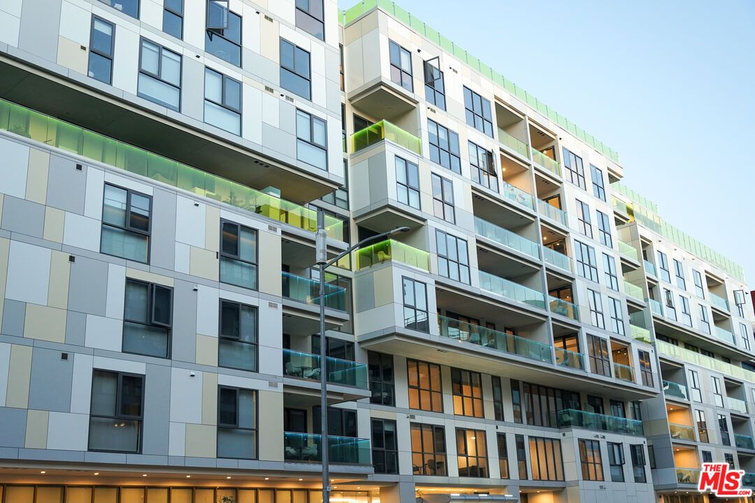 Exterior, Facade, Condo Building