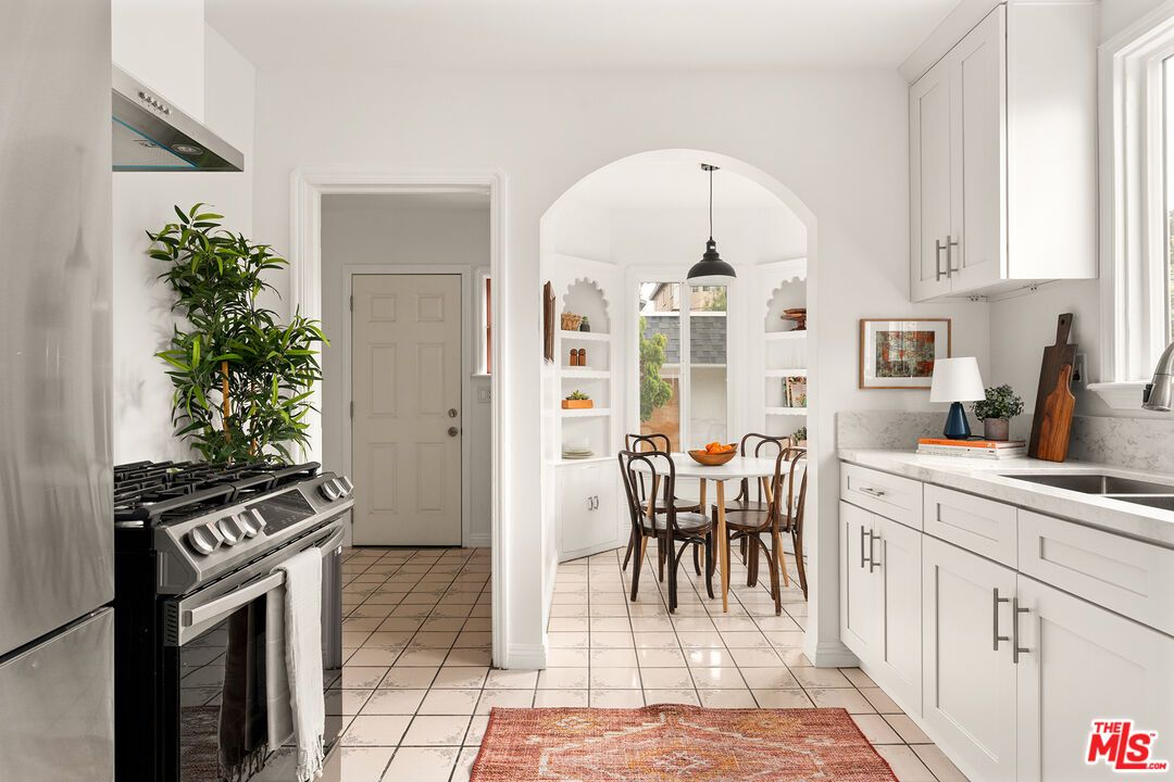 Dining room, Interior, Kitchen, Pendant Lights