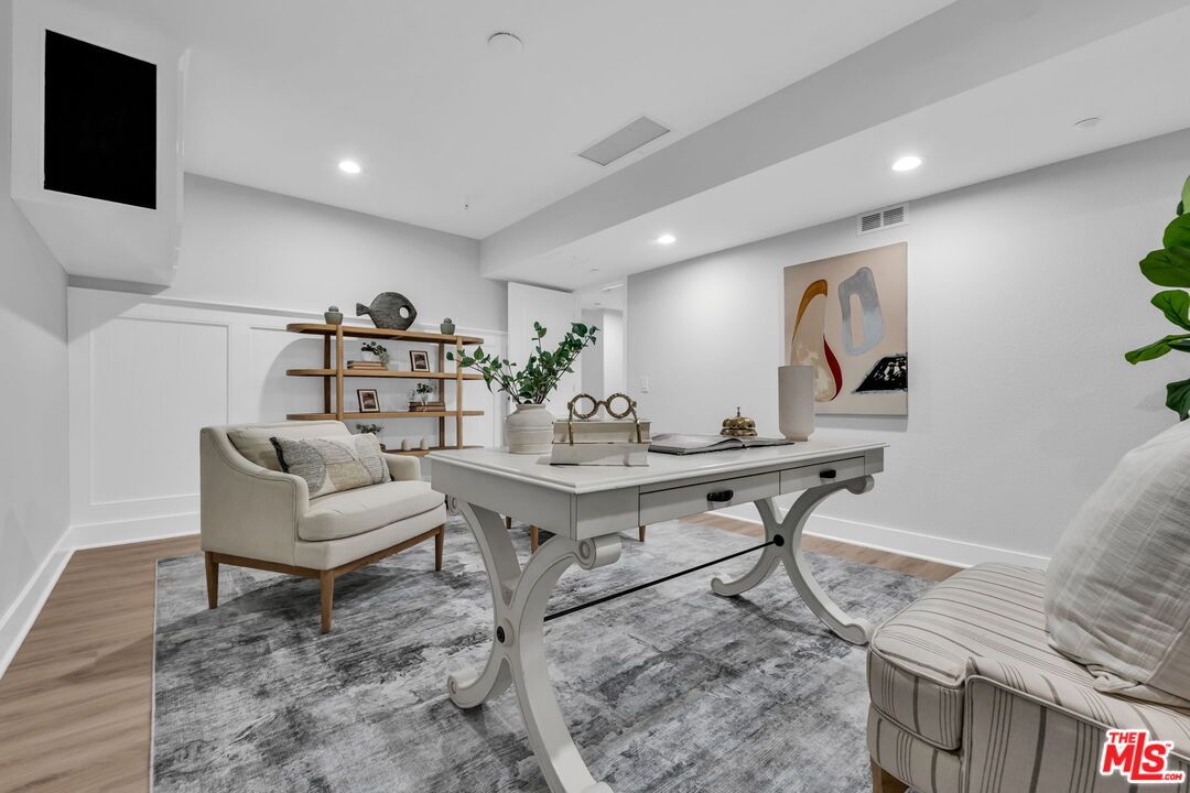 Home Office, Interior, Recessed Lighting, Wood Texture Flooring