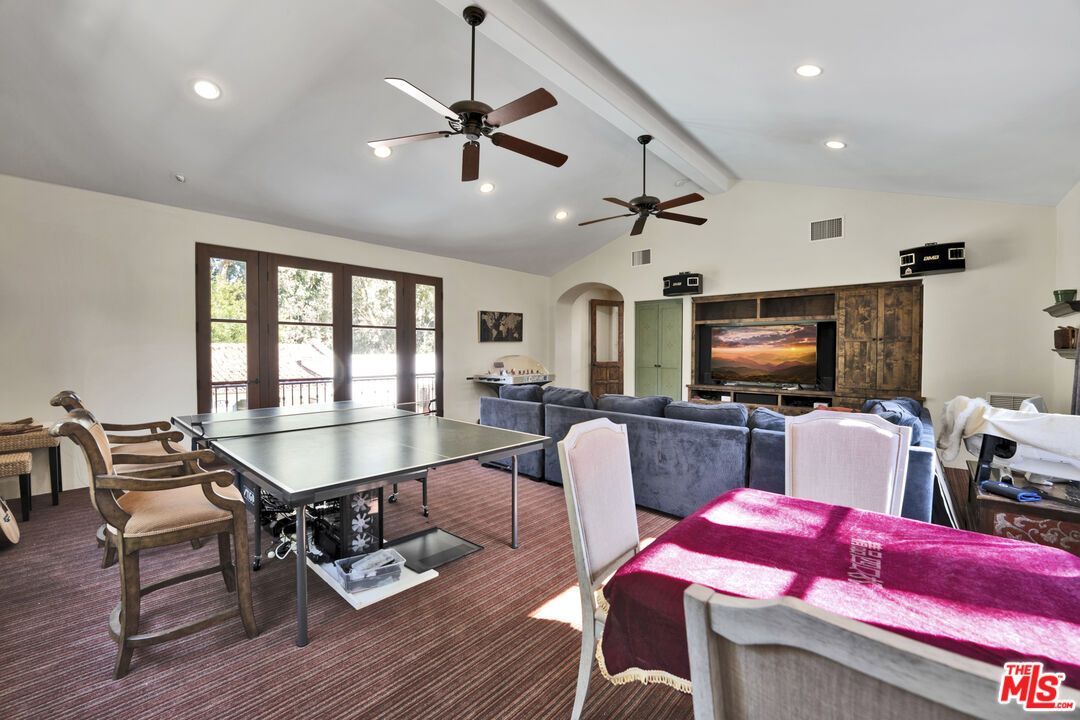 Game Room, Interior, Living room, Recessed Lighting