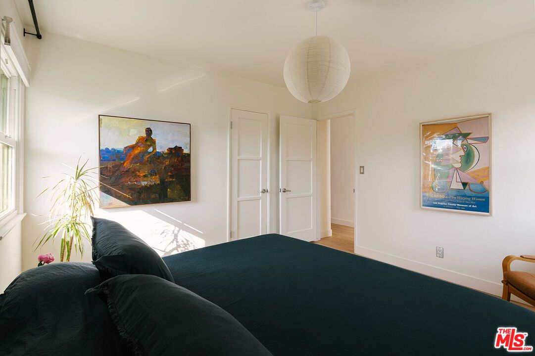 Bedroom, Interior, Pendant Lights