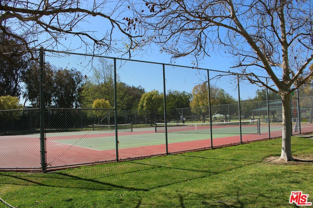 Exterior, Tennis Courts