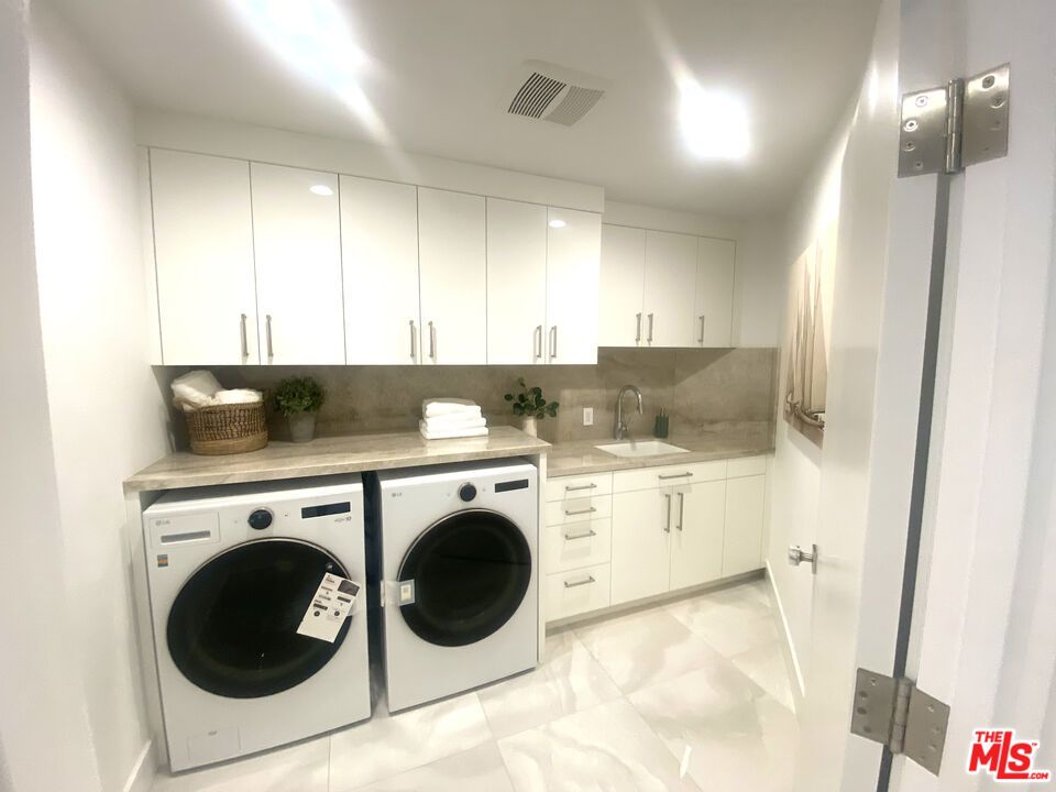 Interior, Recessed Lighting, Washer