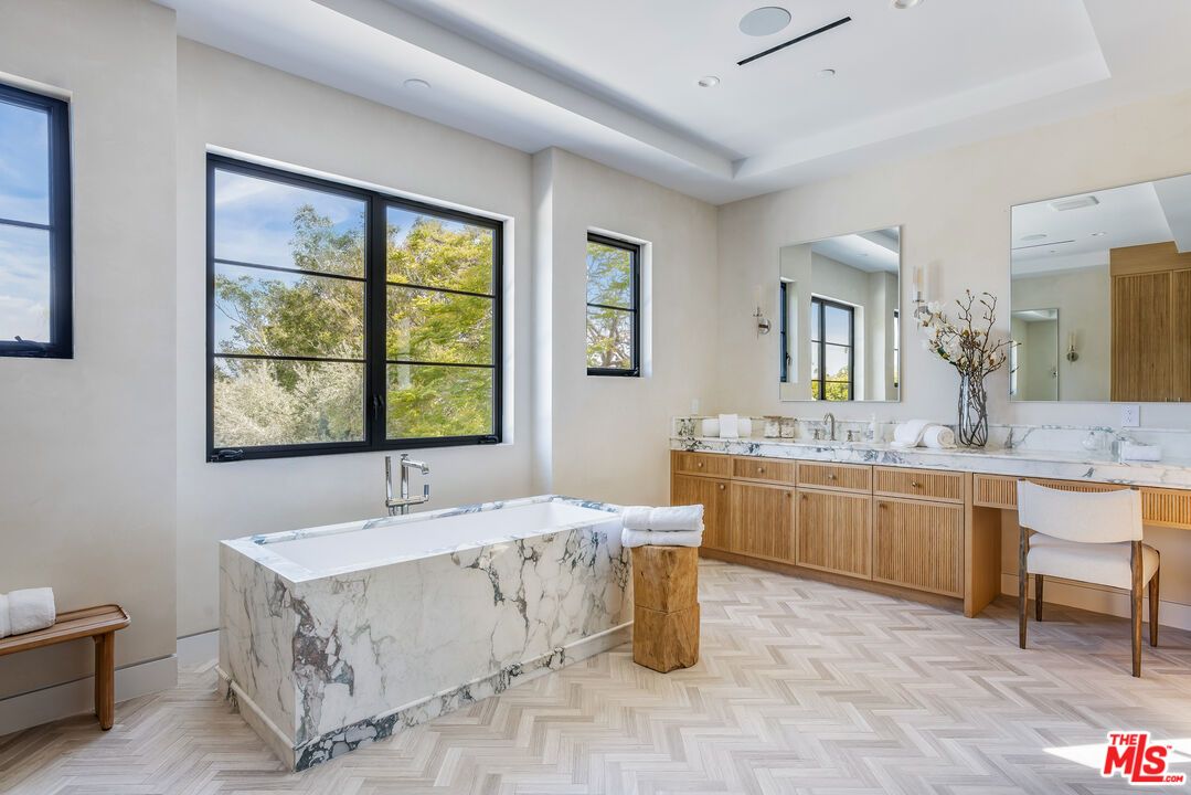 Bathroom, Dual Sink Vanities, Interior, Recessed Lighting, Wood Texture Flooring