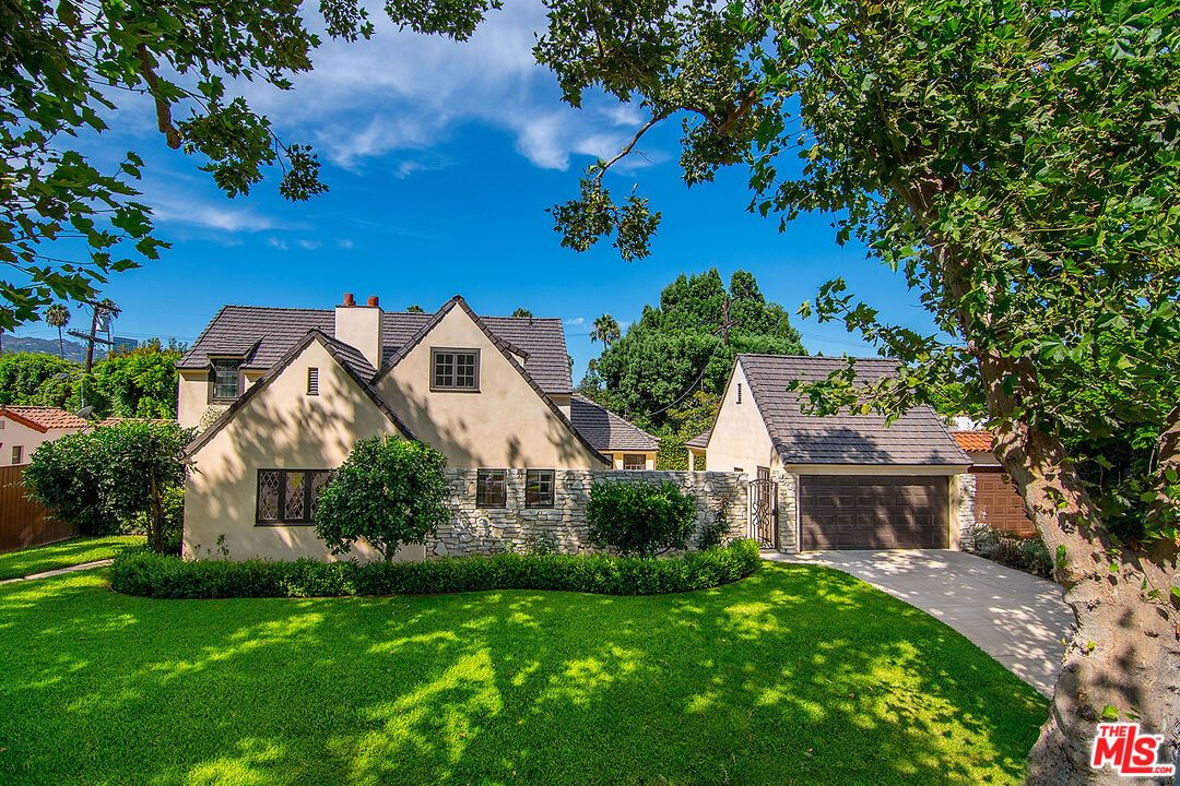 Attached, Backyard, Exterior, Facade, Tudor Revival