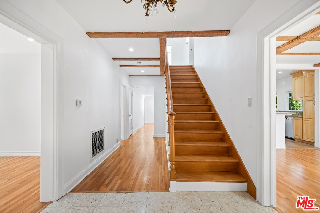 Interior, Recessed Lighting, Wooden Beams, Wood Texture Flooring