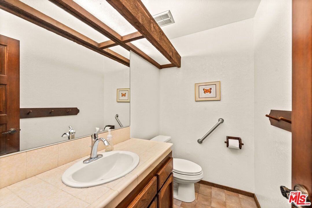 Bathroom, Interior, Tile Countertops